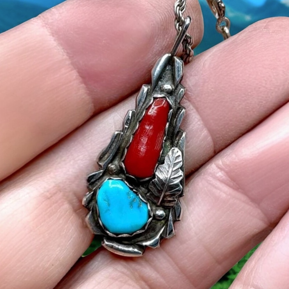 🌺Vintage Zuni Vance Cheama Sterling, Turquoise & Coral Necklace - Picture 10 of 11